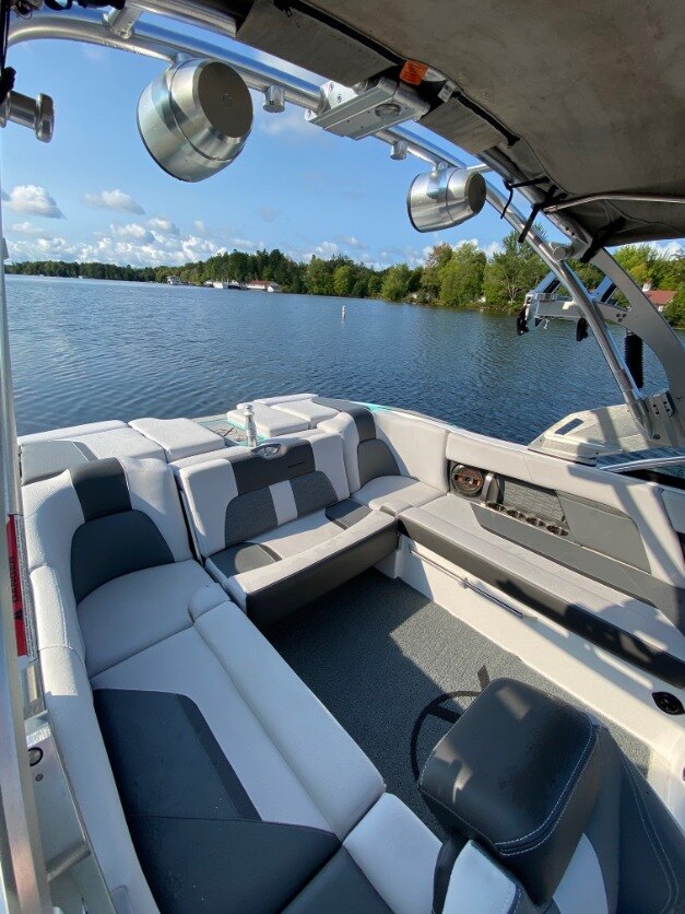 2019 MasterCraft X22 – Premium Wakeboard & Surf Boat (with Custom Trailer)