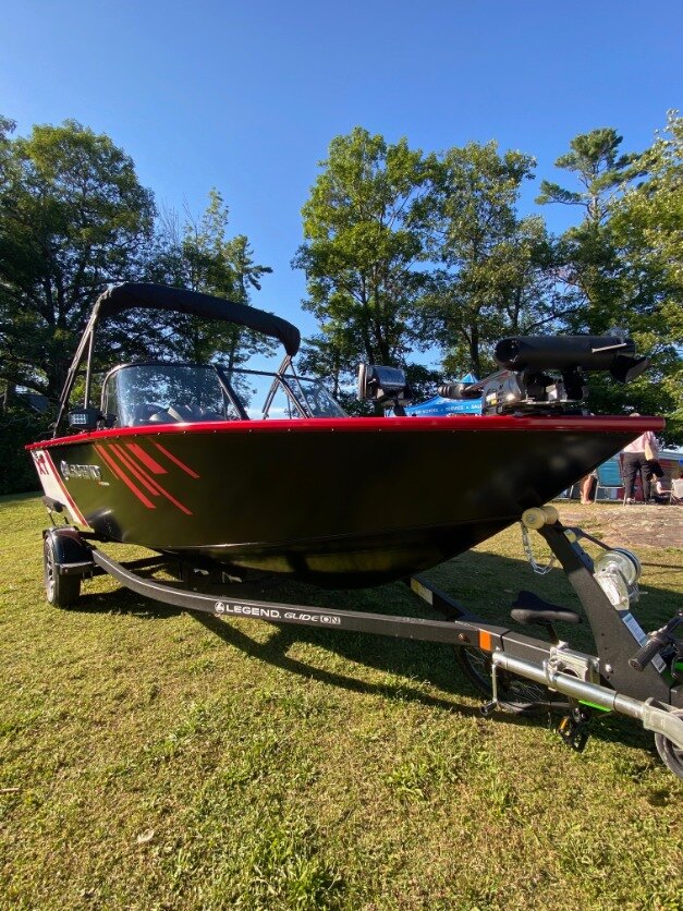 2026 Legend 18 XT Chilli Pepper Red