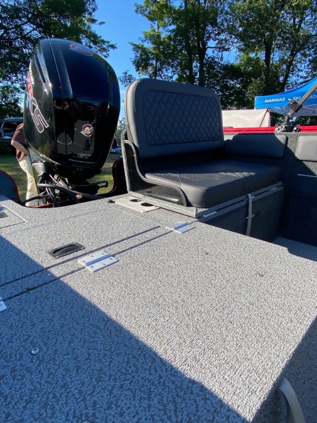 2026 Legend 18 XT Chilli Pepper Red