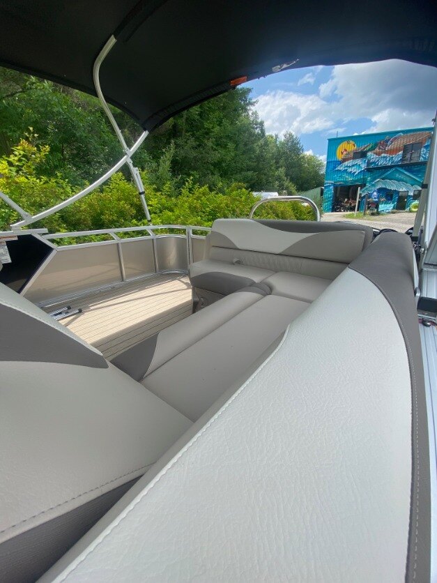 2023 Legend Q Series Cottage Sport Pro (Black Edition)