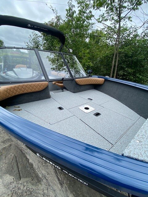 2026 Legend 17 XT (Sapphire Blue)