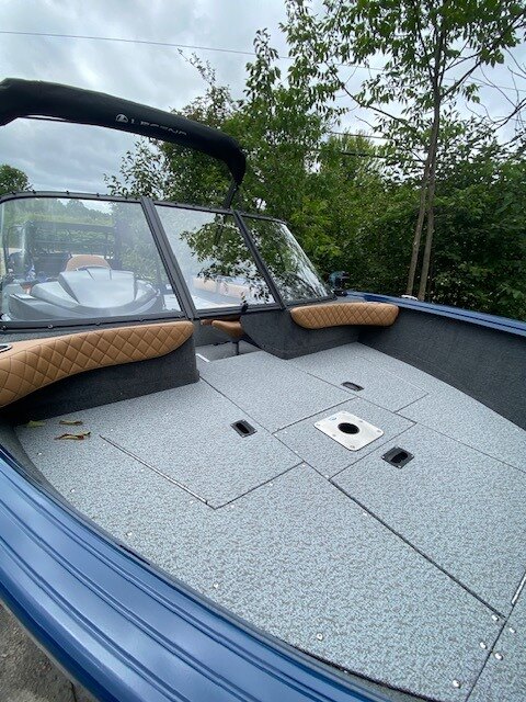 2026 Legend 17 XT (Sapphire Blue)