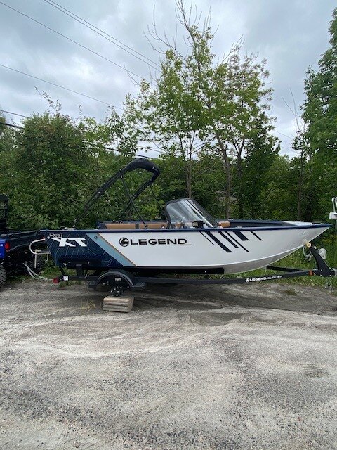 2026 Legend 17 XT (Sapphire Blue)