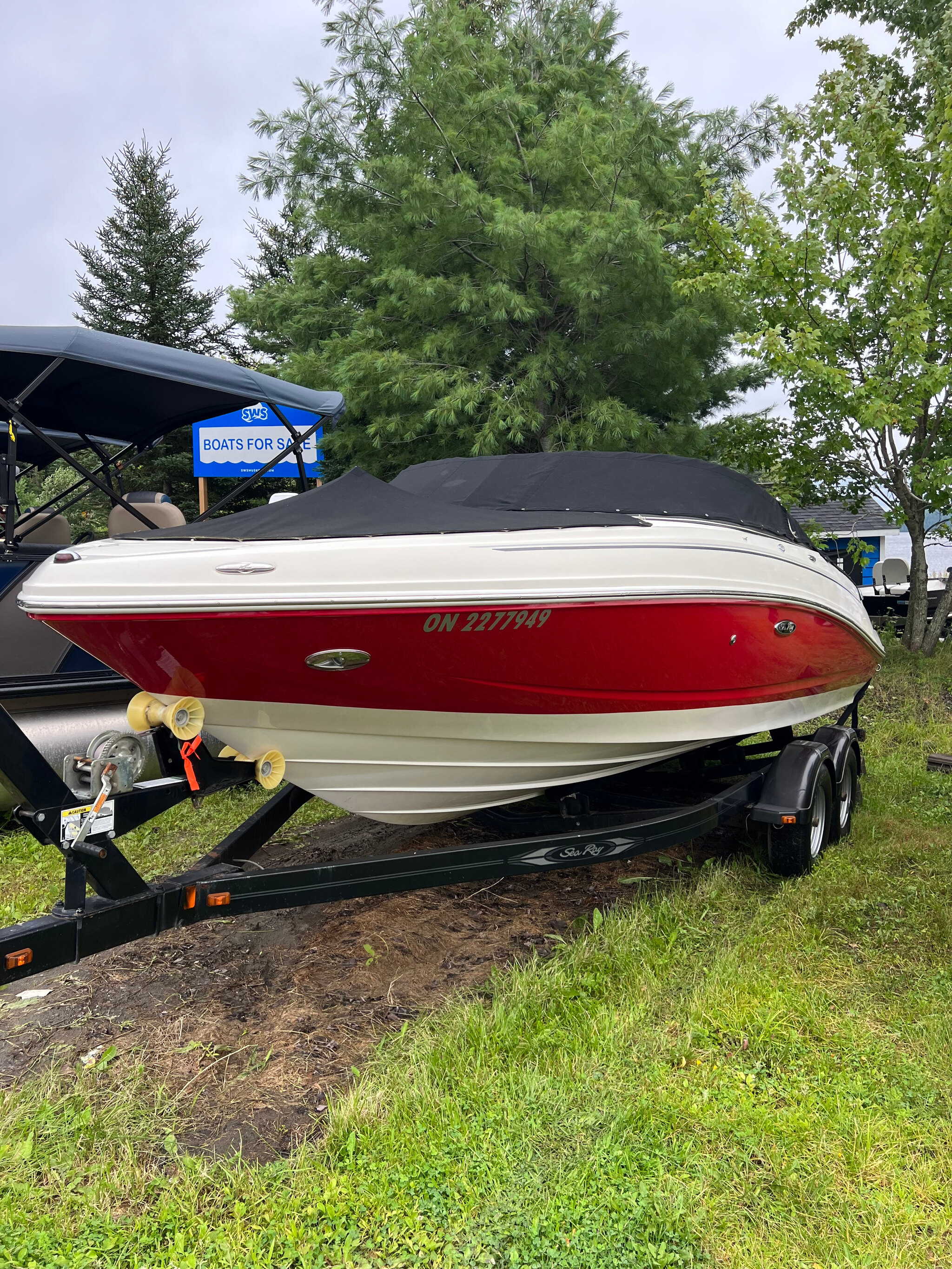 2009 Sea Ray 210 (Consignment)