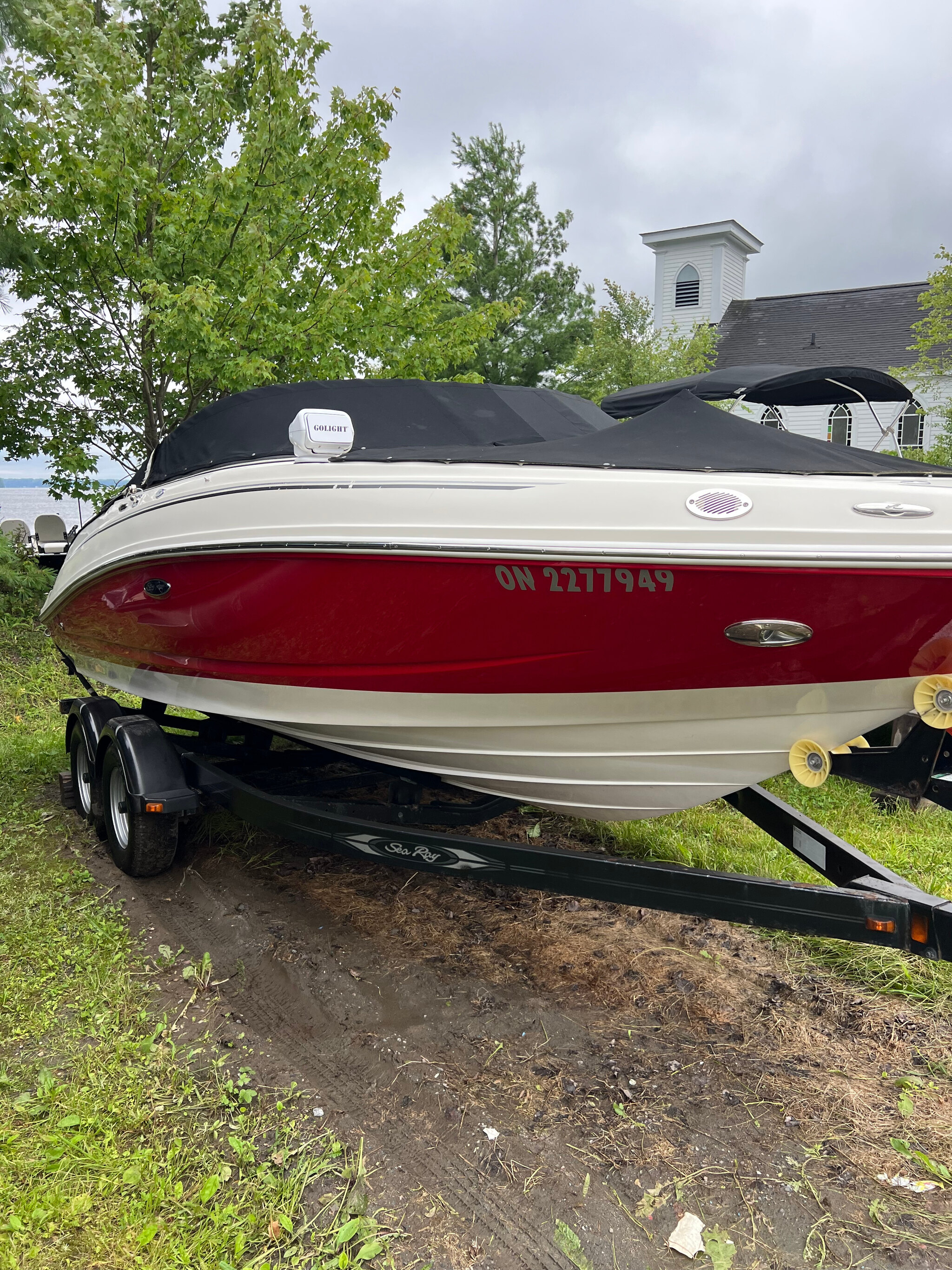 2009 Sea Ray 210 (Consignment)