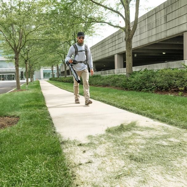 EGO 800 CFM BACKPACK BLOWER WITH PEAK POWER™ LBPX8000