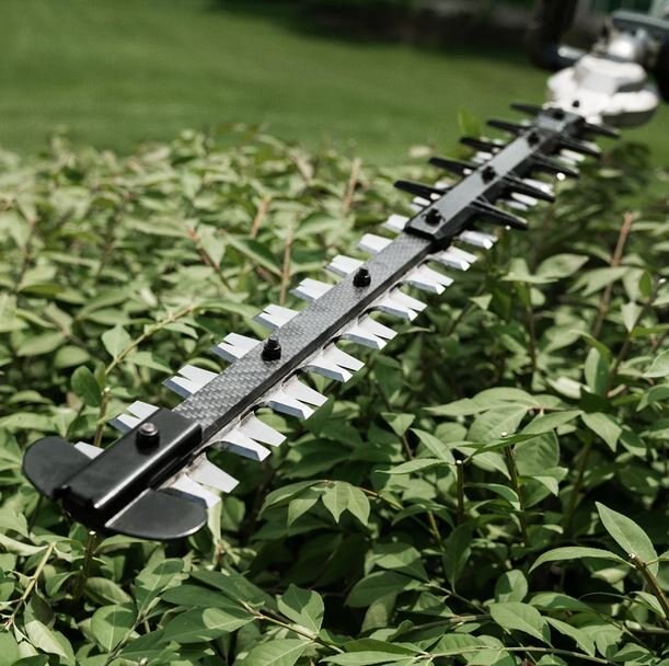 EGO Commercial 21” Short Pole Hedge Trimmer HTX5300 P