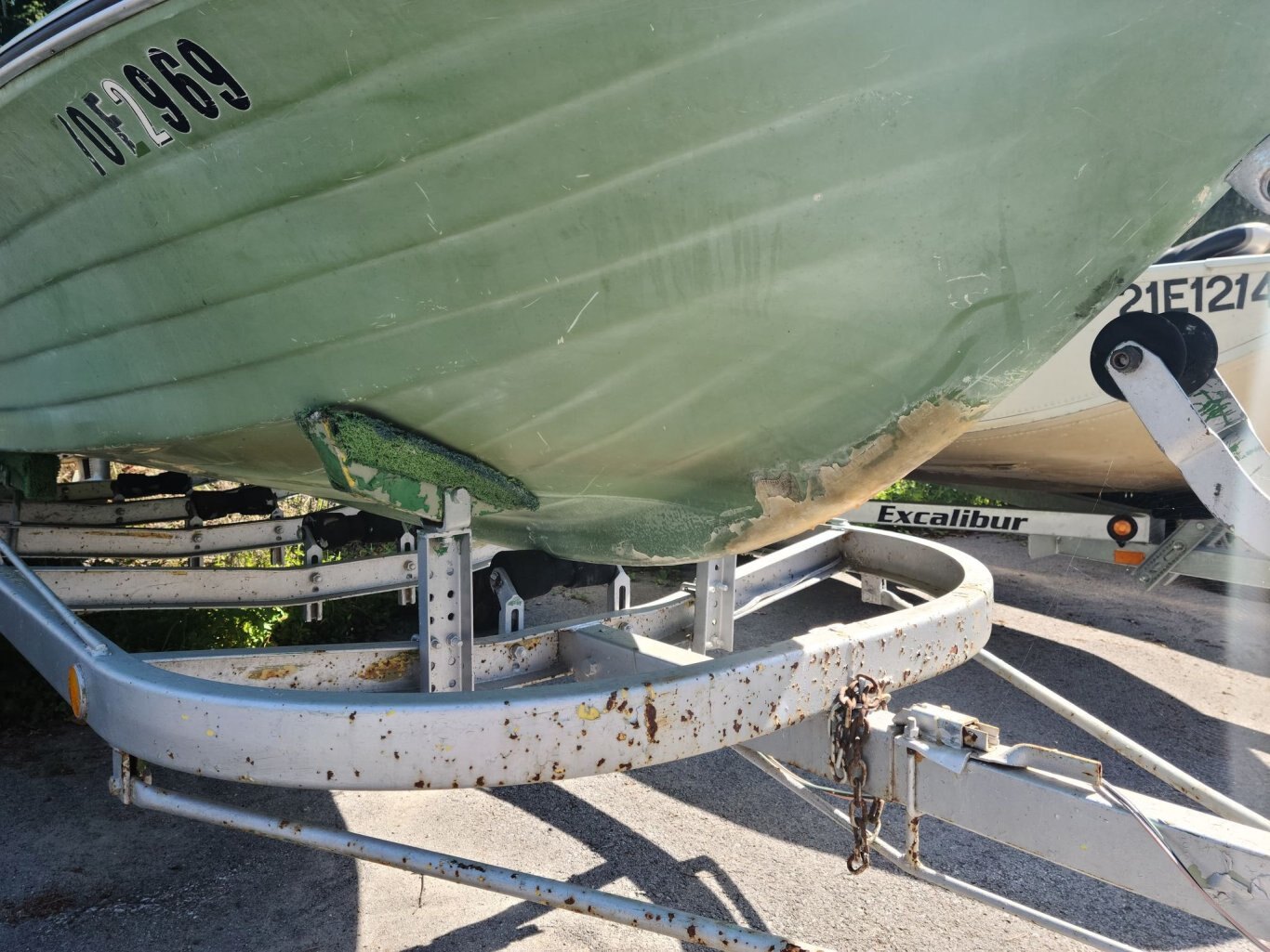 1978 Doral fiberglass fishing boat with trailer no motor