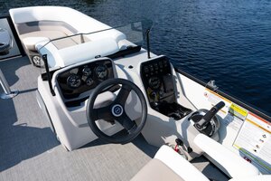 2026 Princecraft Vectra 19L with 60hp, Charcoal