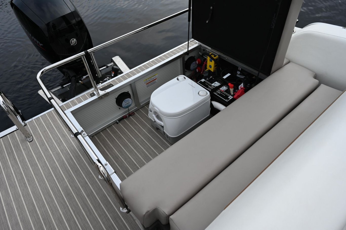 2026 Princecraft Vectra 19L with 60hp, Black