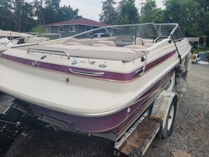 1995 Maxum 200 SR with 5.0L Mercruiser and trailer project boat.