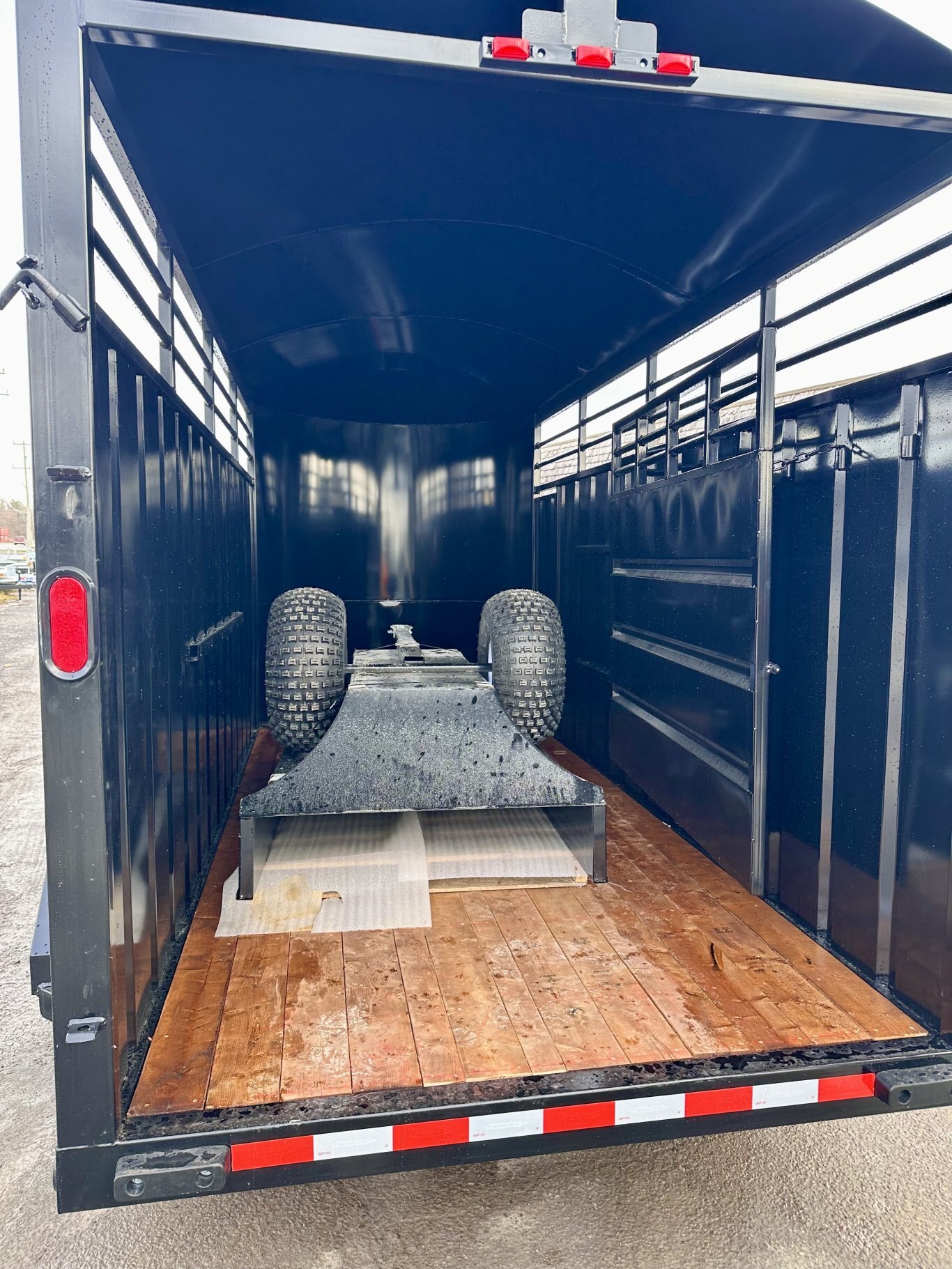 2026 WEBERLANE WLC15 Livestock Trailer