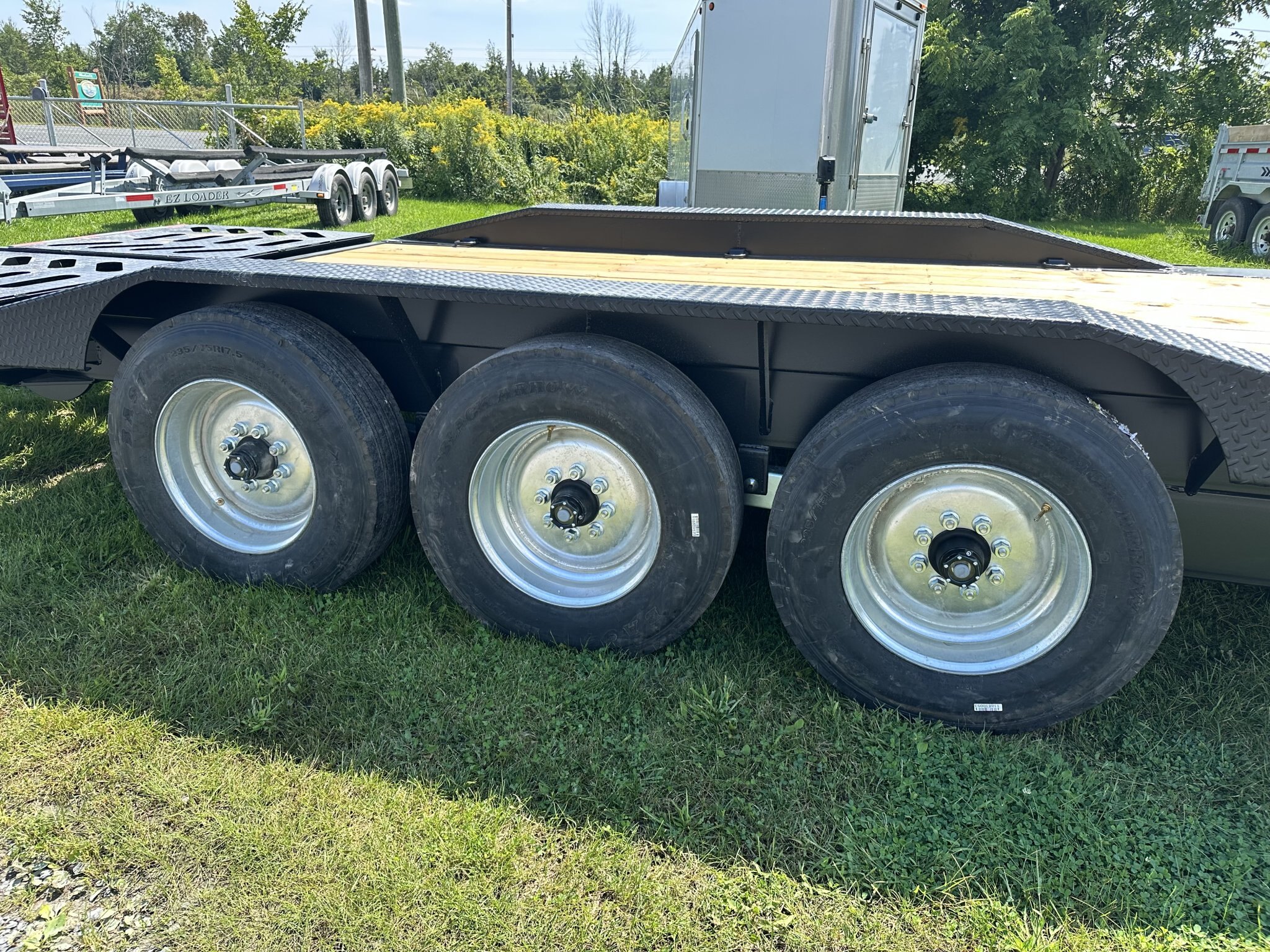 2027 Canada Trailers CE.24KTR – 102X26' WIDE