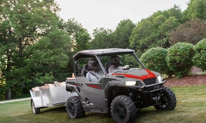 2025 Polaris® GENERAL 1000 Sport 2 Seat Ghost Gray