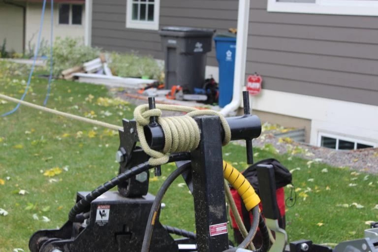 Branch Manager 60 T6010 BOSS Powered Rotating Grapple