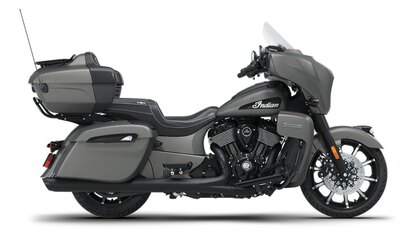 2026 Indian Roadmaster Dark Horse with PowerBand Audio Package Heavy Metal Smoke