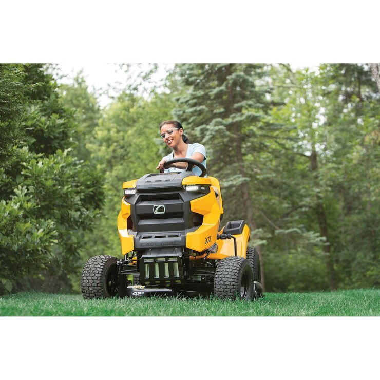 Cub Cadet XT1 LT42 INTELLIGENT