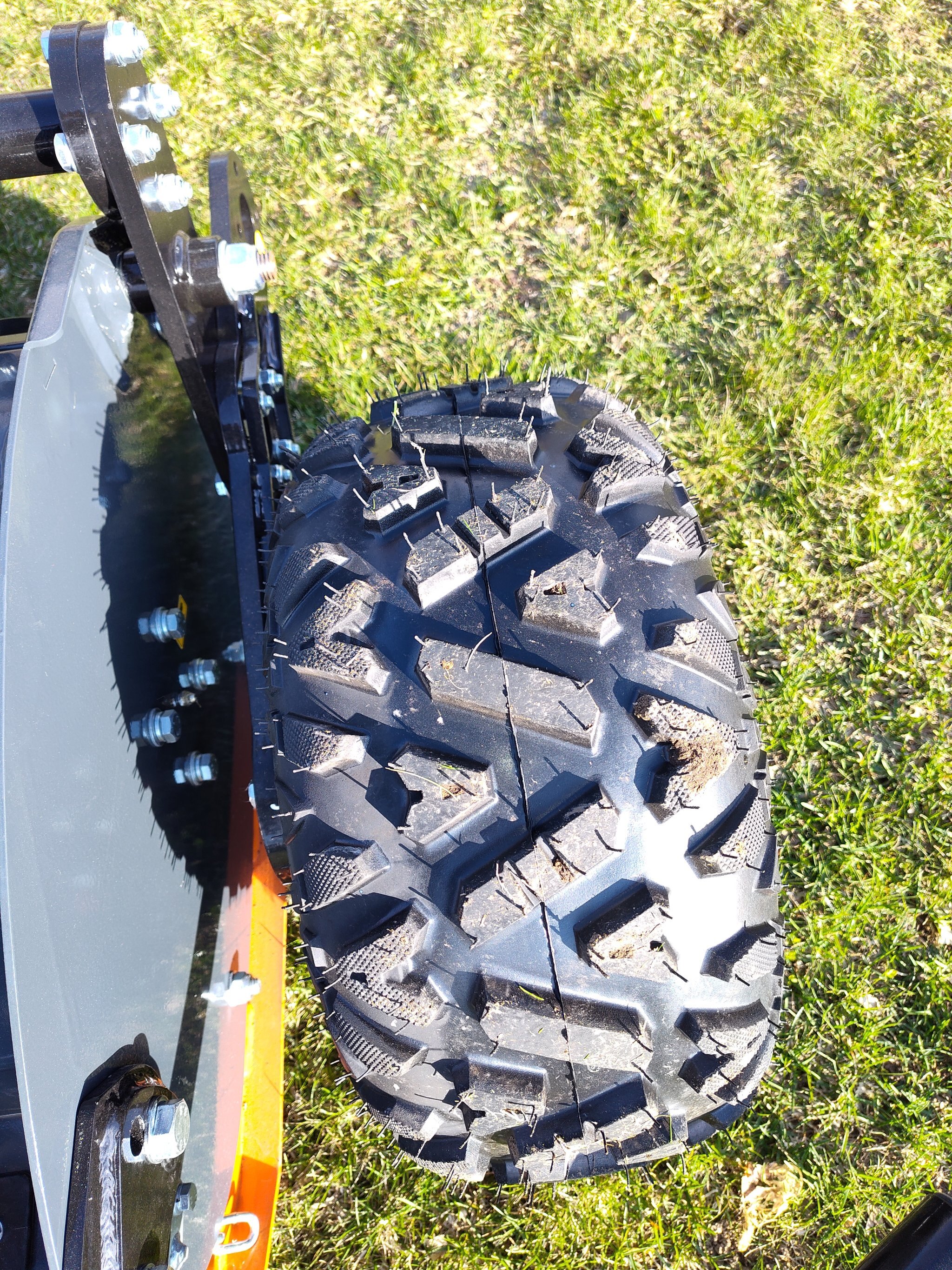 72 Finishing mower rear discharge
