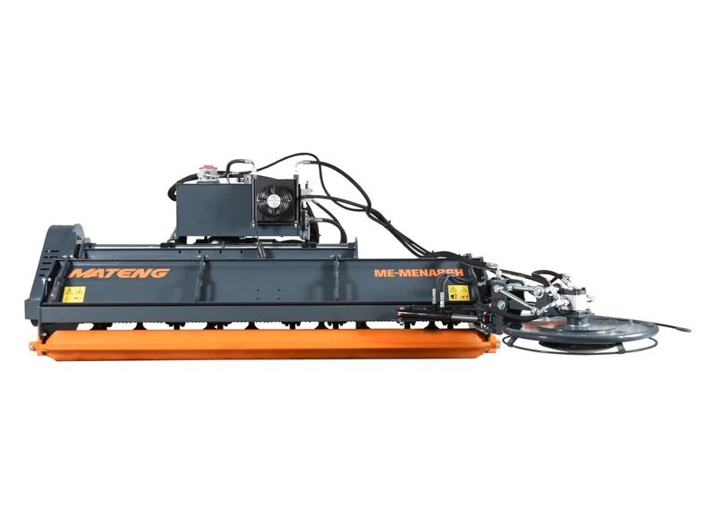 86 inch rear mounted mulcher, 28 hammers, hydraulic side shift with UFO