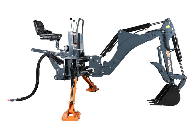 7 Backhoe, 12 bucket & mechanical thumb