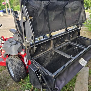 Ferris 2100z with Bagger System.