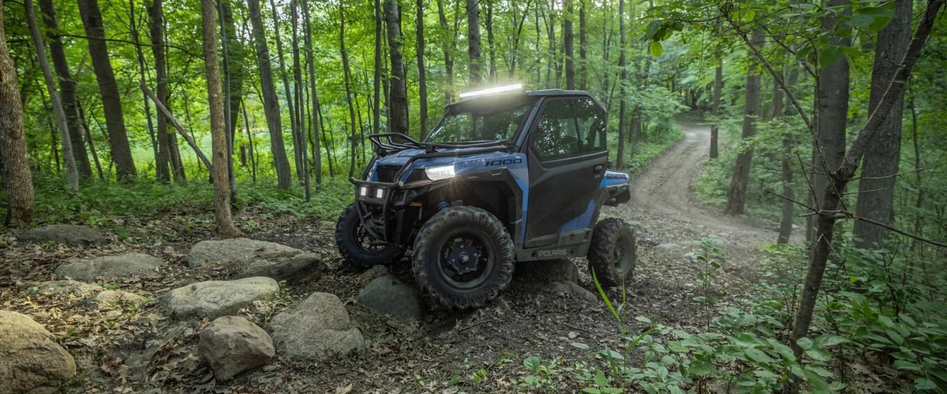 2027 Polaris® GENERAL 1000 Sport Ghost Gray