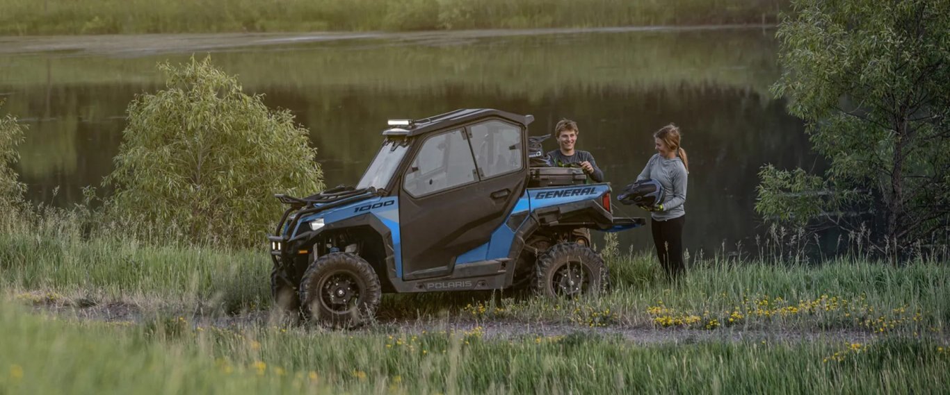 2027 Polaris® GENERAL 1000 Sport Ghost Gray