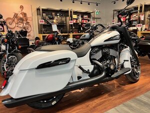 2026 Indian Motorcycle Springfield Dark Horse Ghost White Metallic Smoke