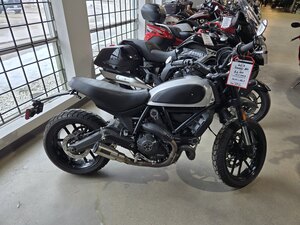 Ducati Scrambler 800