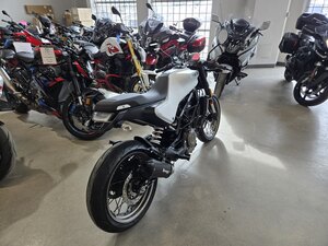 2022 Husqvarna Vitpilen 401