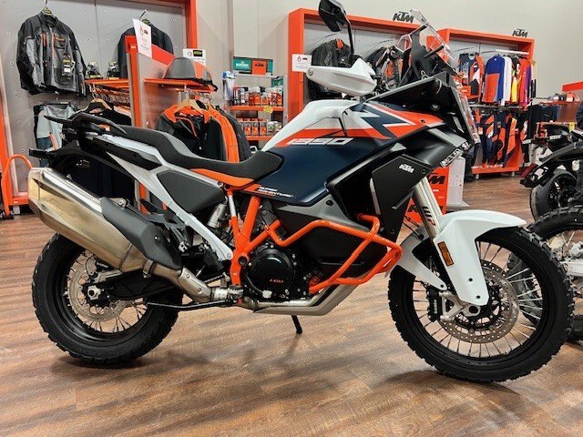 2026 KTM 1390 Super Adventure R