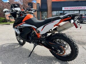 GREAT CONDITION 2022 KTM 890 ADVENTURE R