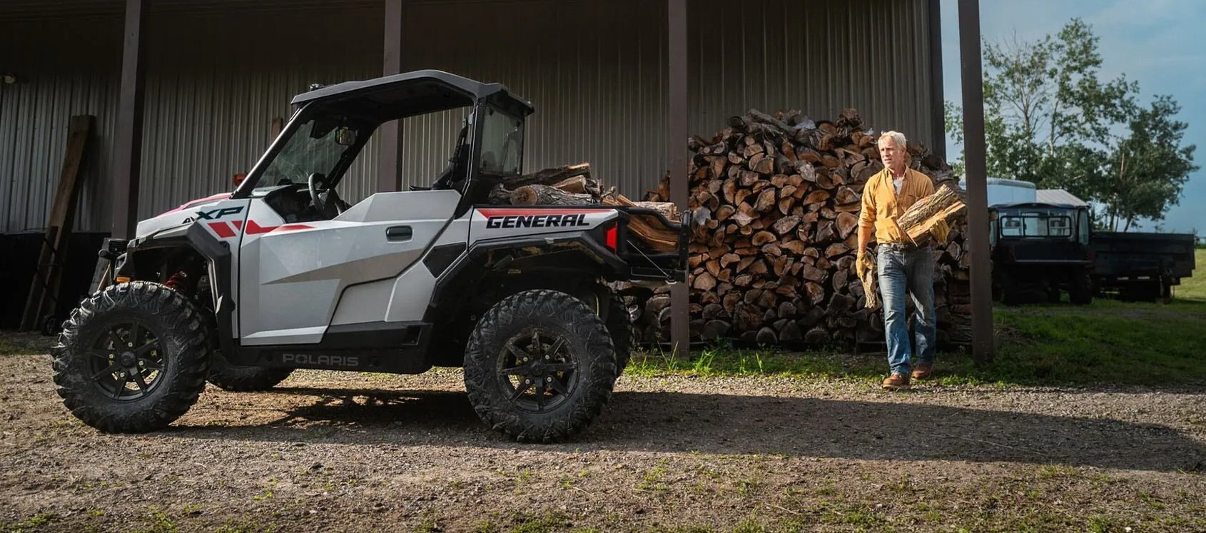 2027 Polaris® GENERAL XP 4 1000 Ultimate 4 Seat Adventure Green