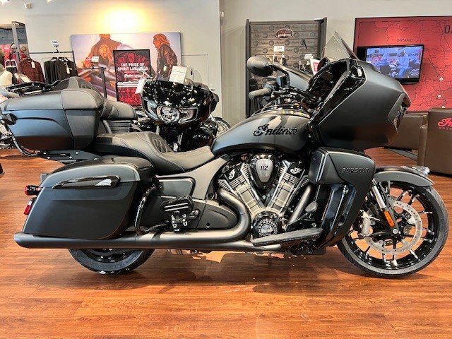 2026 Indian Pursuit Dark Horse 112 with Powerband Audio