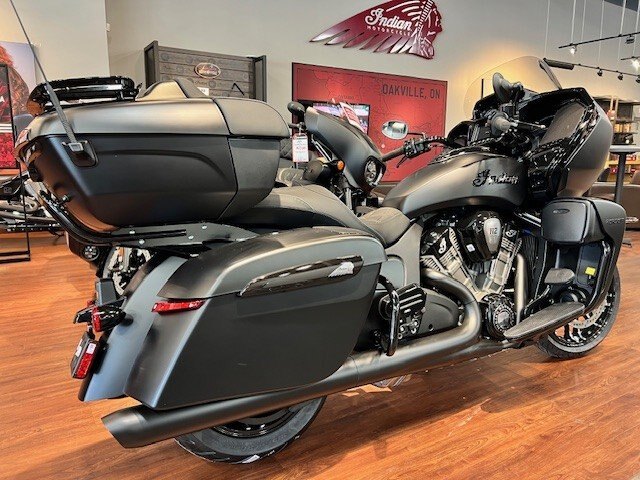 2026 Indian Pursuit Dark Horse 112 with Powerband Audio