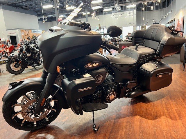 2026 Indian Roadmaster Dark Horse w/ Powerband Audio