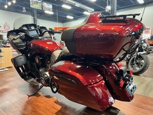 2026 Indian Pursuit Dark Horse 112 w/ Powerband Audio