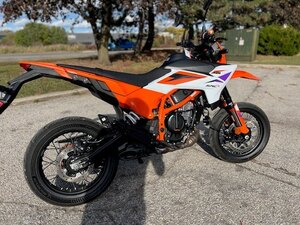 2026 KTM 390 SMC R