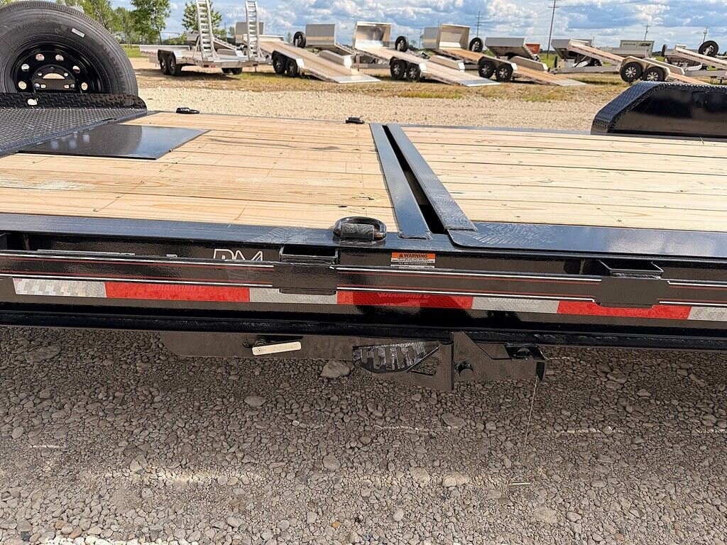 2026 Diamond C 20' Gravity Tilt Deck HDT 15.5k Trailer