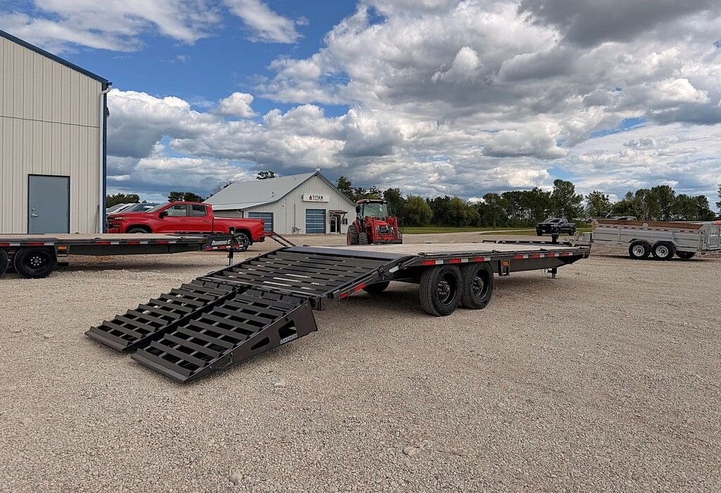 2026 Diamond C 24' Equipment Deckover DEC 23k Trailer