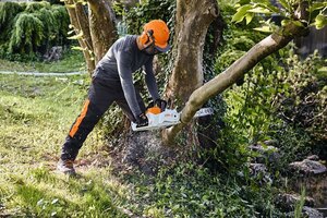 0 STIHL Chainsaws Battery MSA 220 T with 16 bar