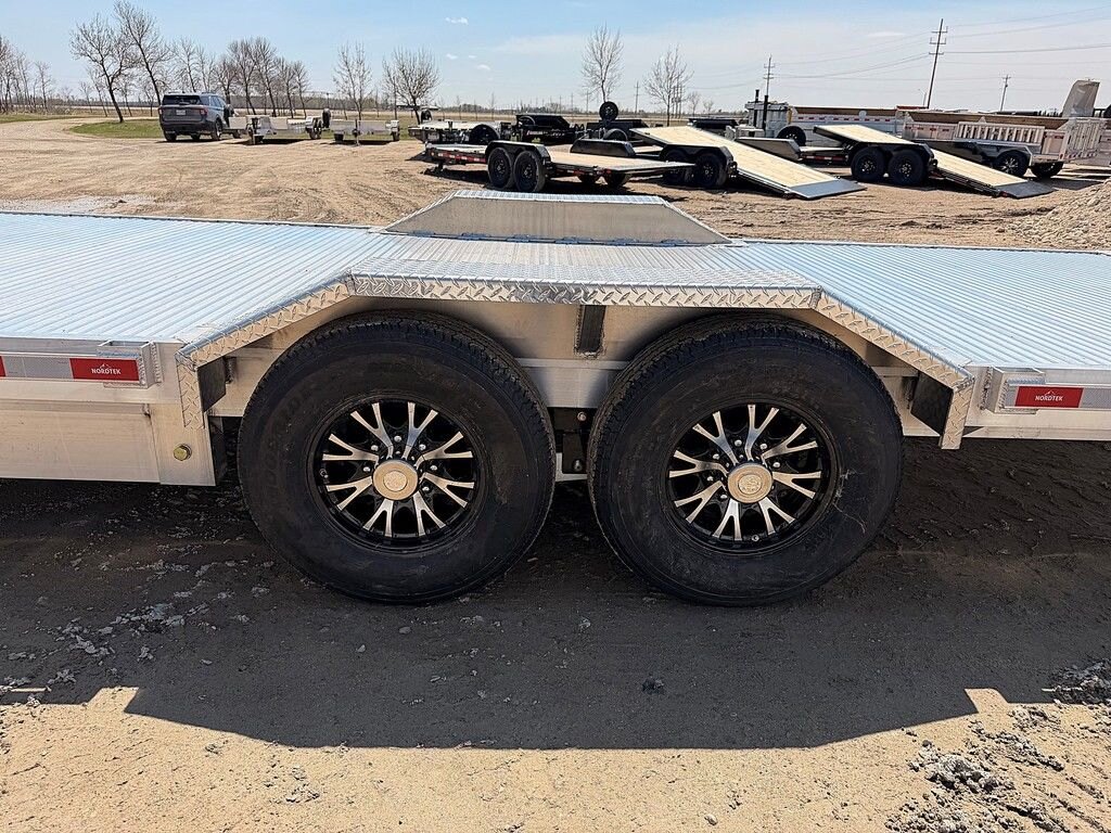 2027 Nordtek Trailers Aluminium 22' Wide Body Hydraulic Tilt Deck 14K Trailer