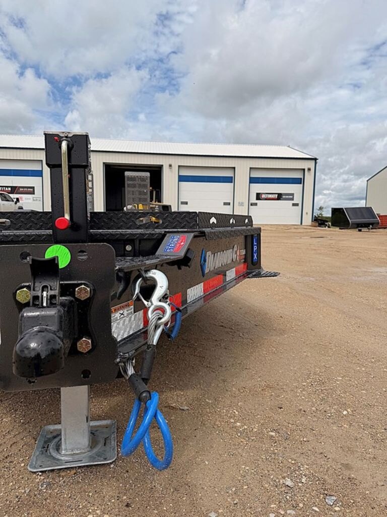 2026 Diamond C 24' Equipment LPX 24k Trailer