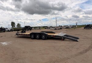 2026 Diamond C 24' Equipment LPX 24k Trailer