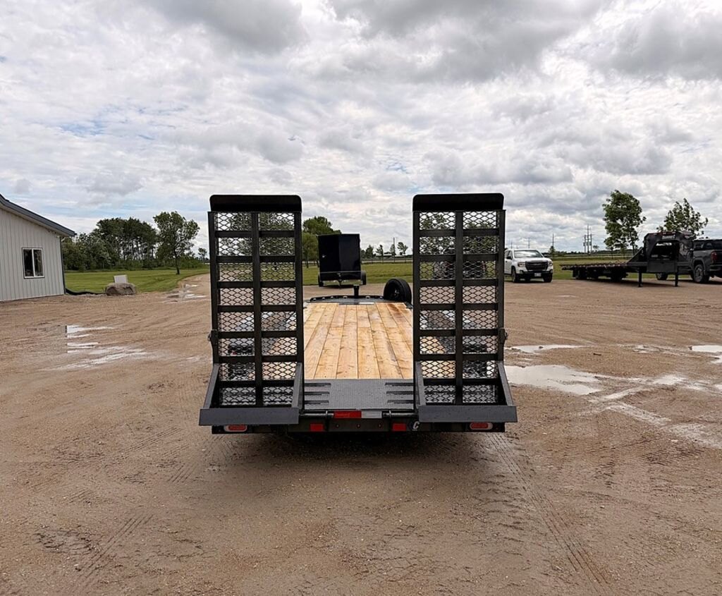 2026 Diamond C 24' Equipment LPX 24k Trailer