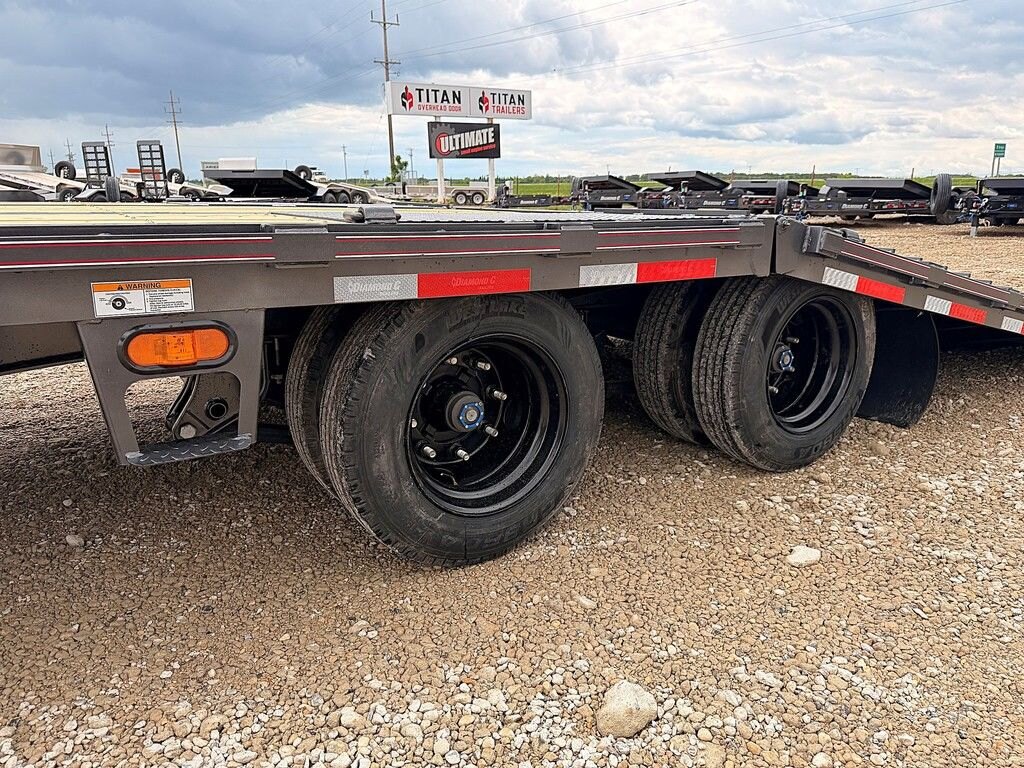 2026 Diamond C 35' Gooseneck HDT 40k Trailer