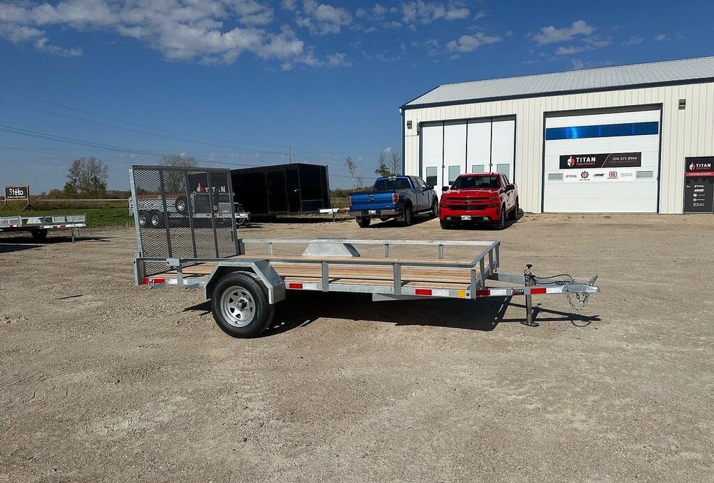 2026 Discovery Trailers Discovery 24' Enclosed Trailer