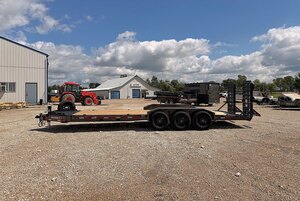 2027 Diamond C 24' Equipment LPX 24k Trailer