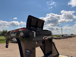 2026 Diamond C 32' Gooseneck 30k FMAX MR Trailer