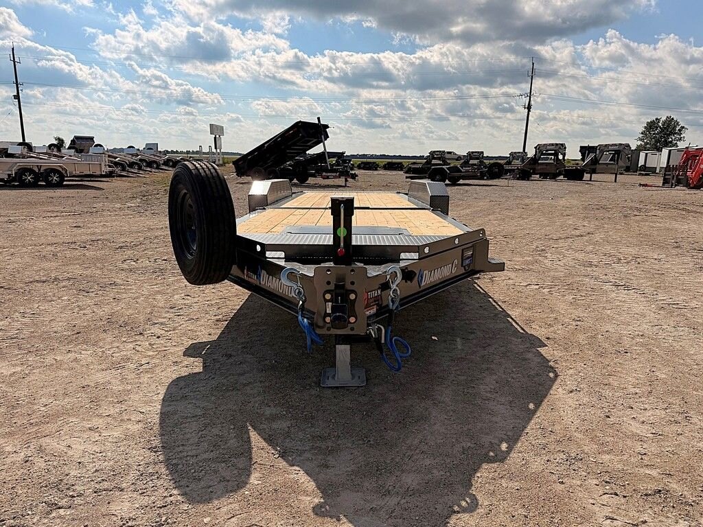 2026 Diamond C 24' Gravity Tilt Deck HDT 24k Trailer